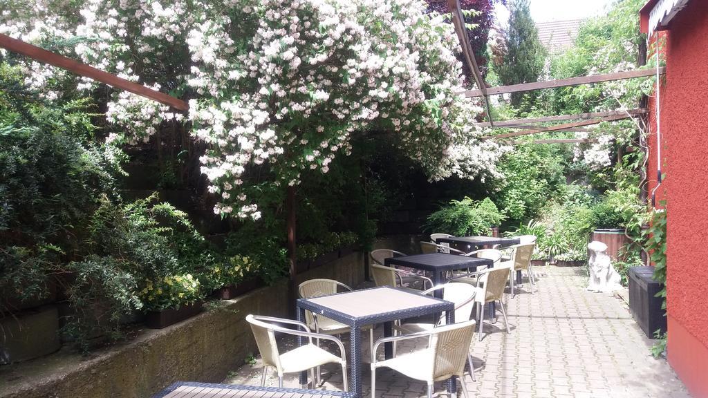 Hotel Garni Altes Wirtshaus Fördergersdorf Tharandt Exterior foto